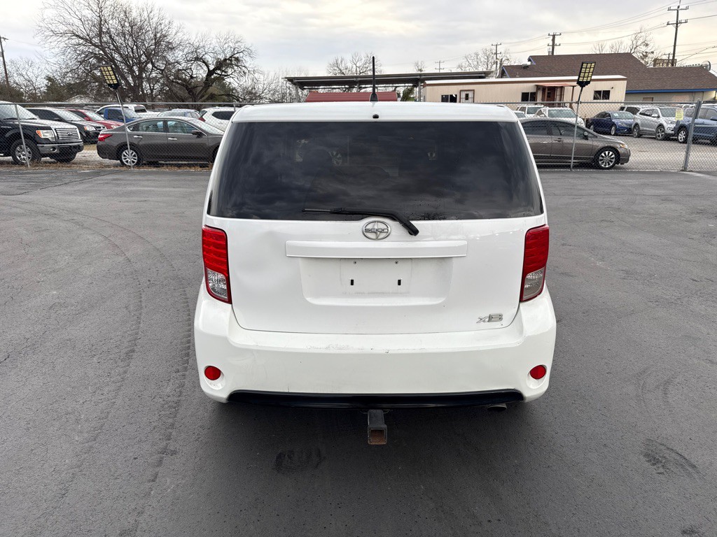 2014 Scion xB Image 4