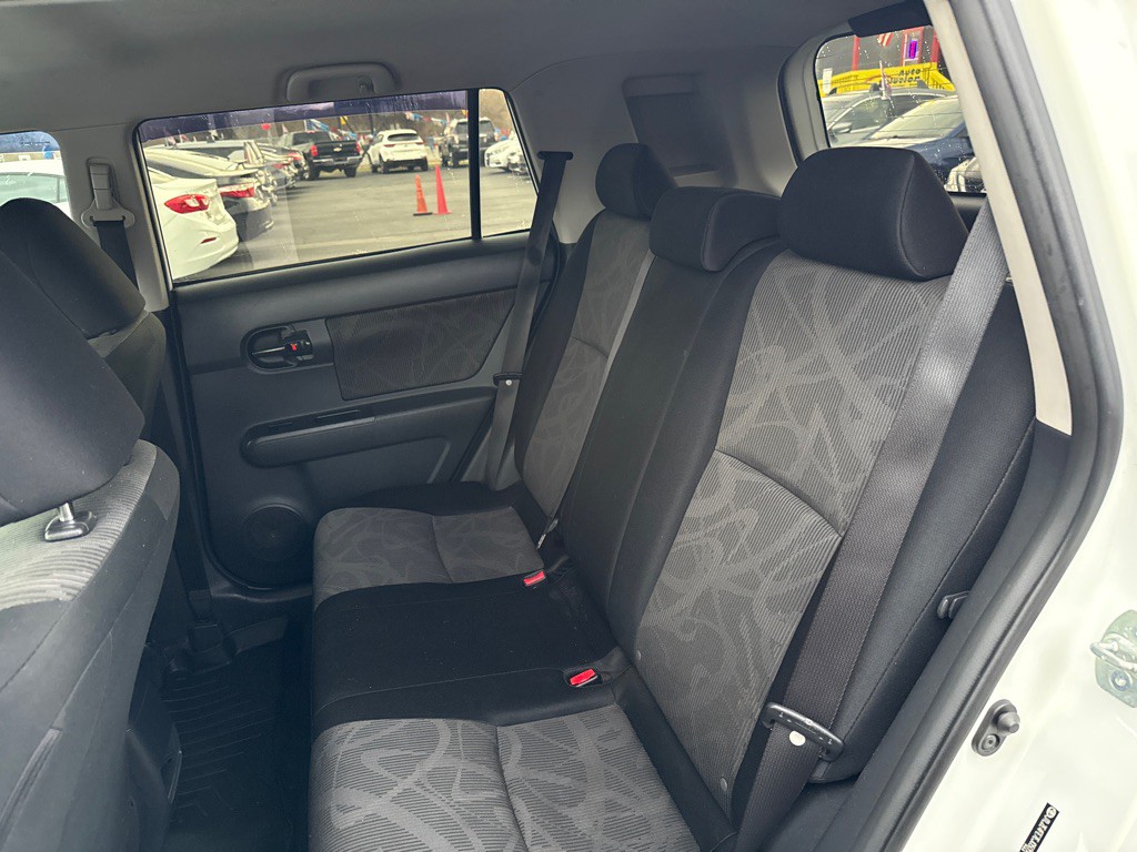 2014 Scion xB Image 11