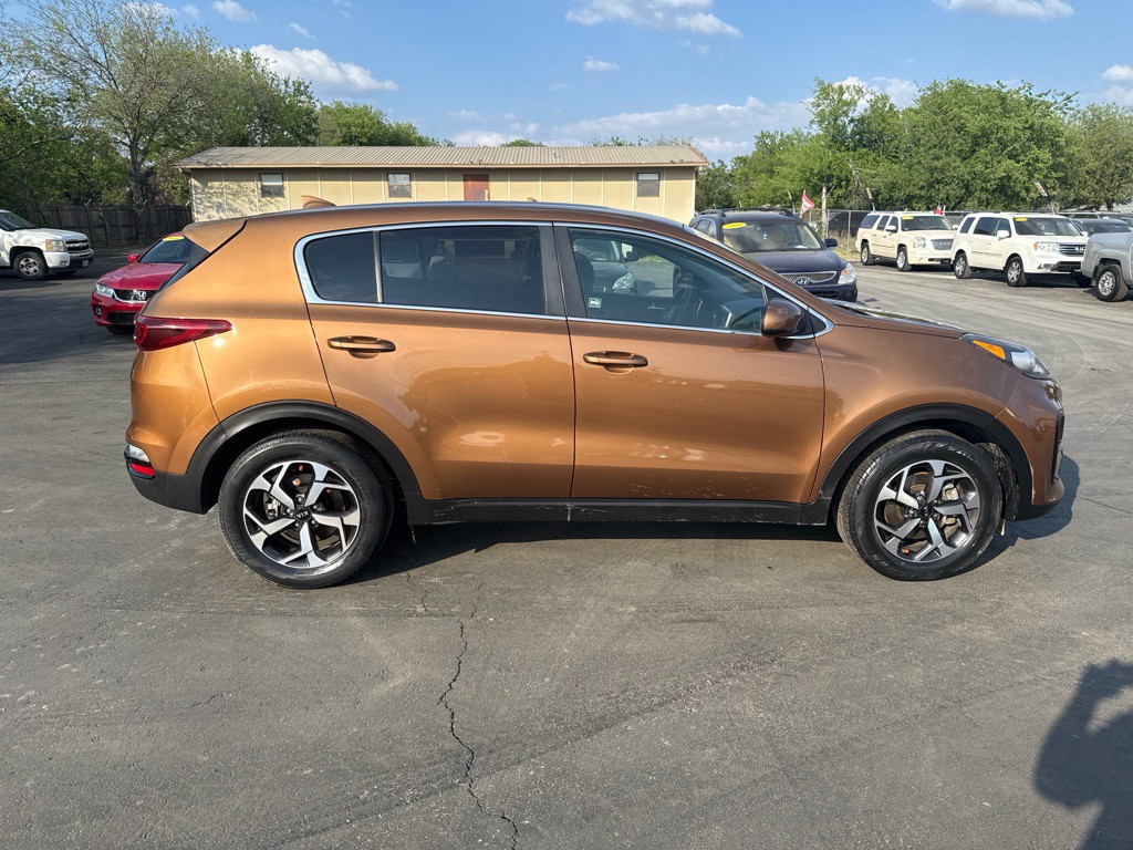 2021 Kia Sportage Image 2
