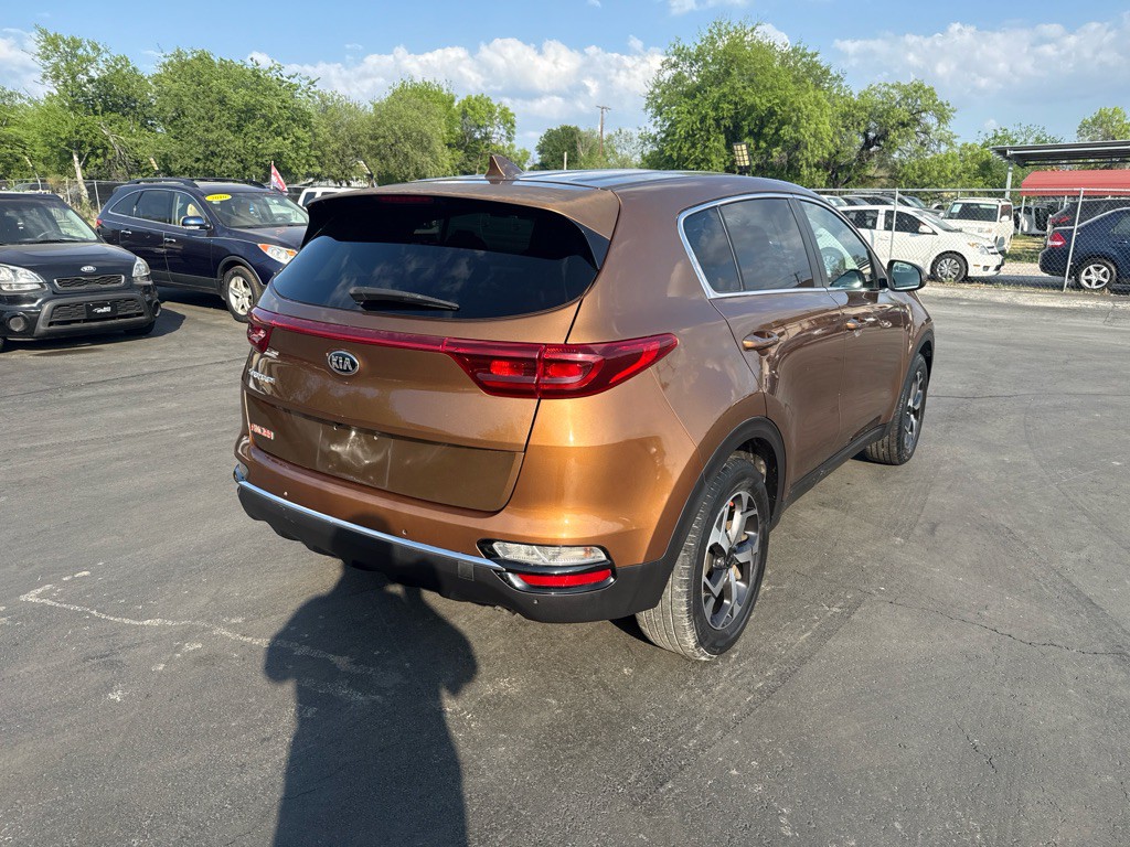 2021 Kia Sportage Image 3