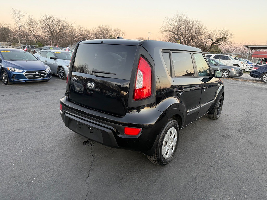 2013 Kia Soul Image 3