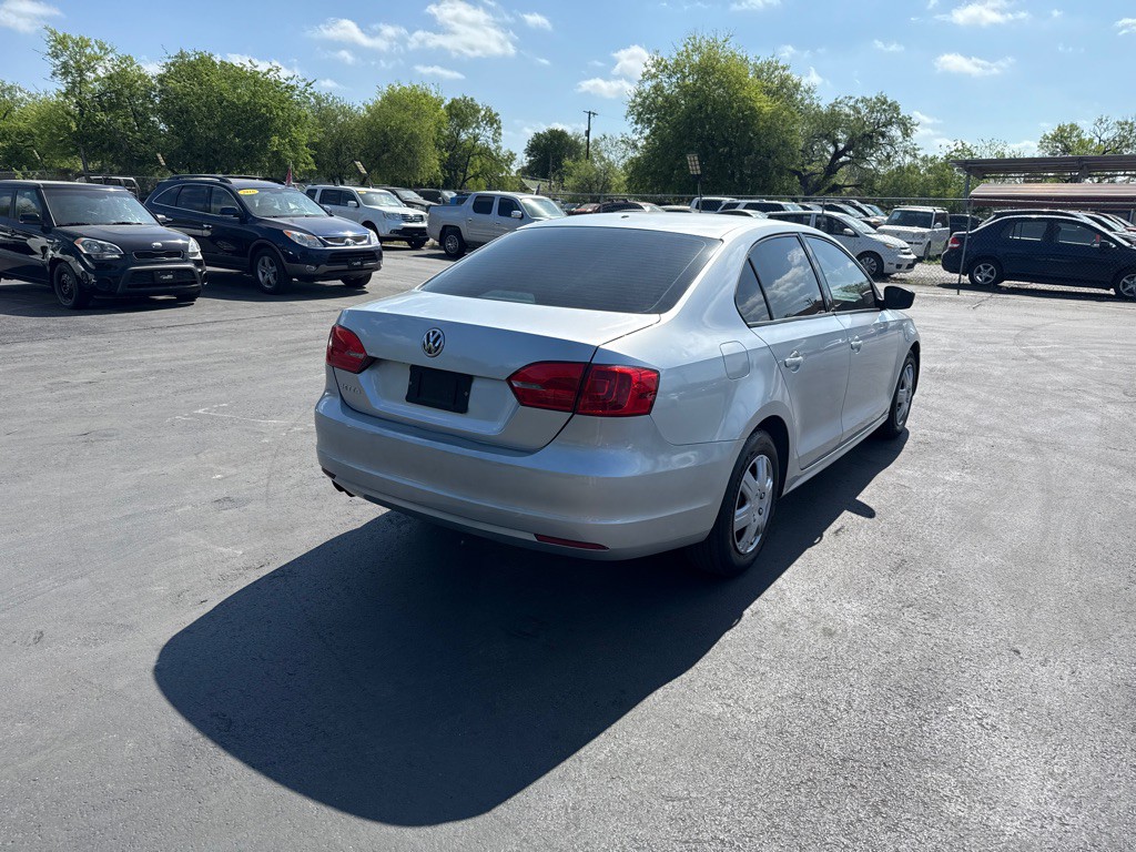 2013 Volkswagen Jetta Image 3