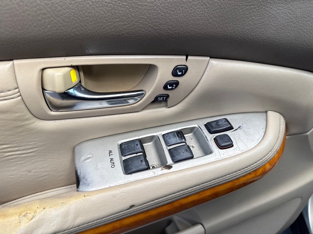 2009 Lexus RX Image 9