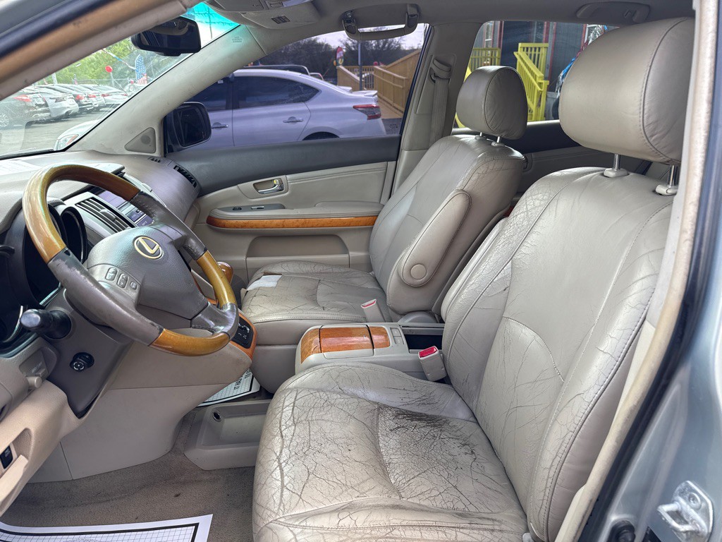 2009 Lexus RX Image 10