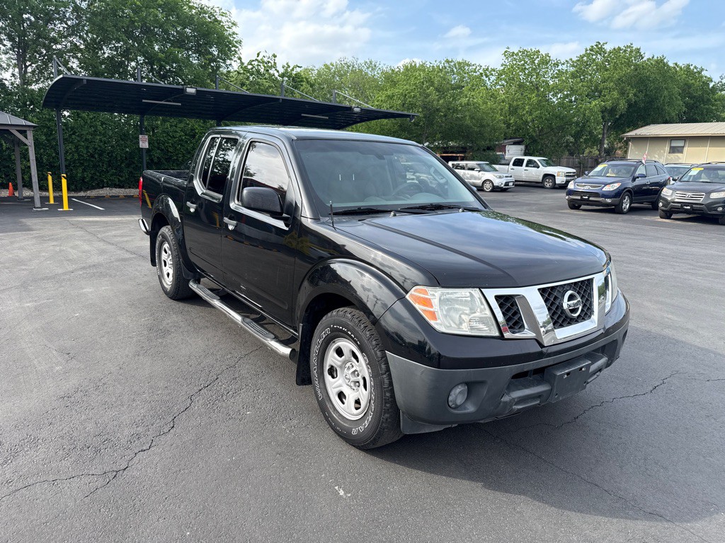 2015 Nissan Frontier Image 1