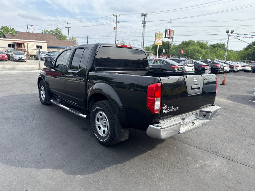 2015 Nissan Frontier Image 5