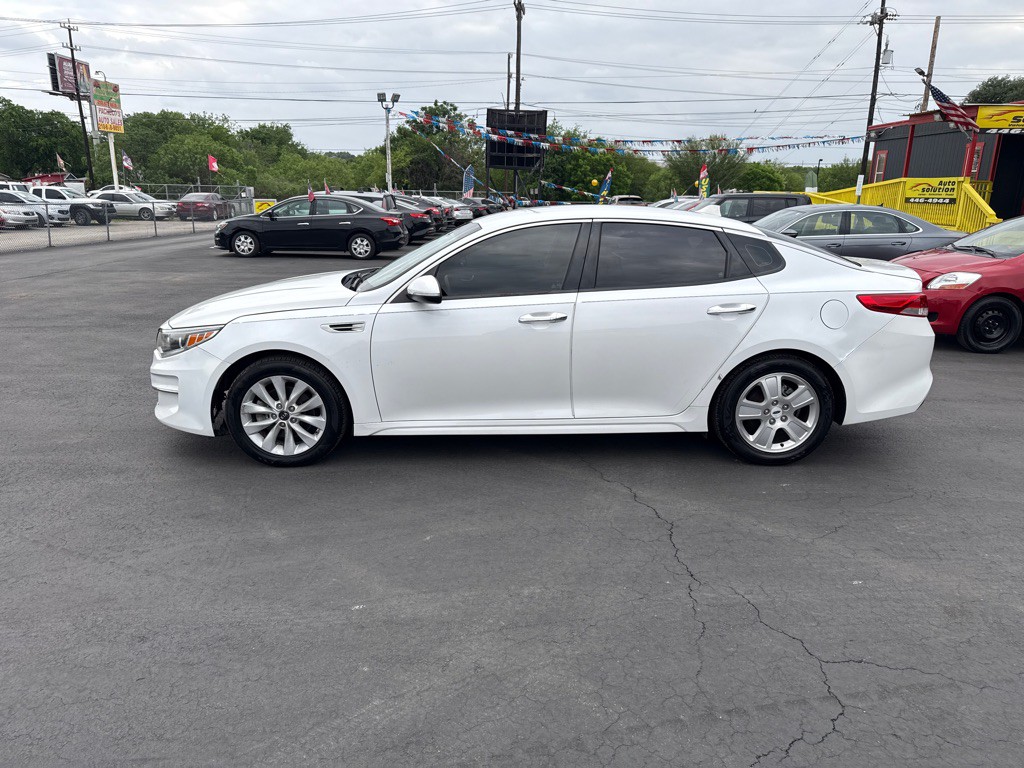 2017 Kia Optima Image 6