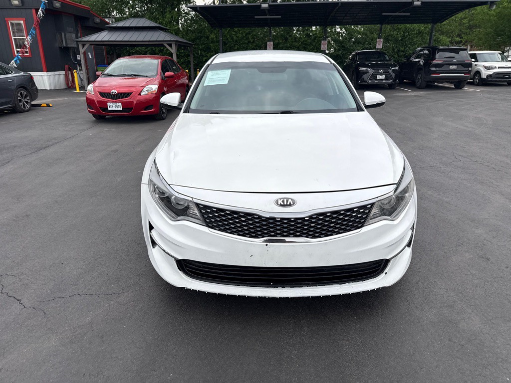 2017 Kia Optima Image 8