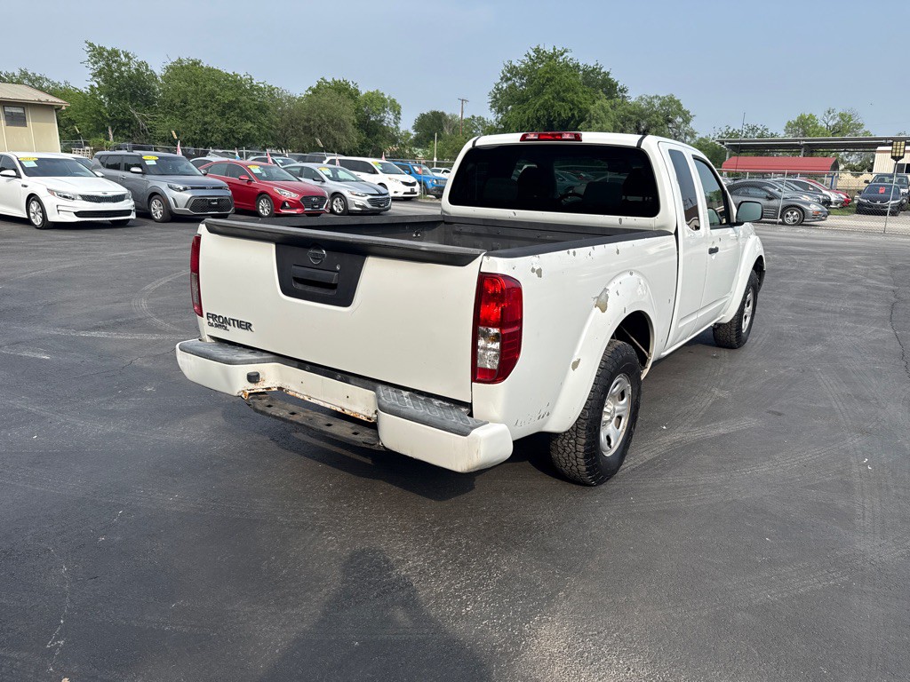 2018 Nissan Frontier Image 3