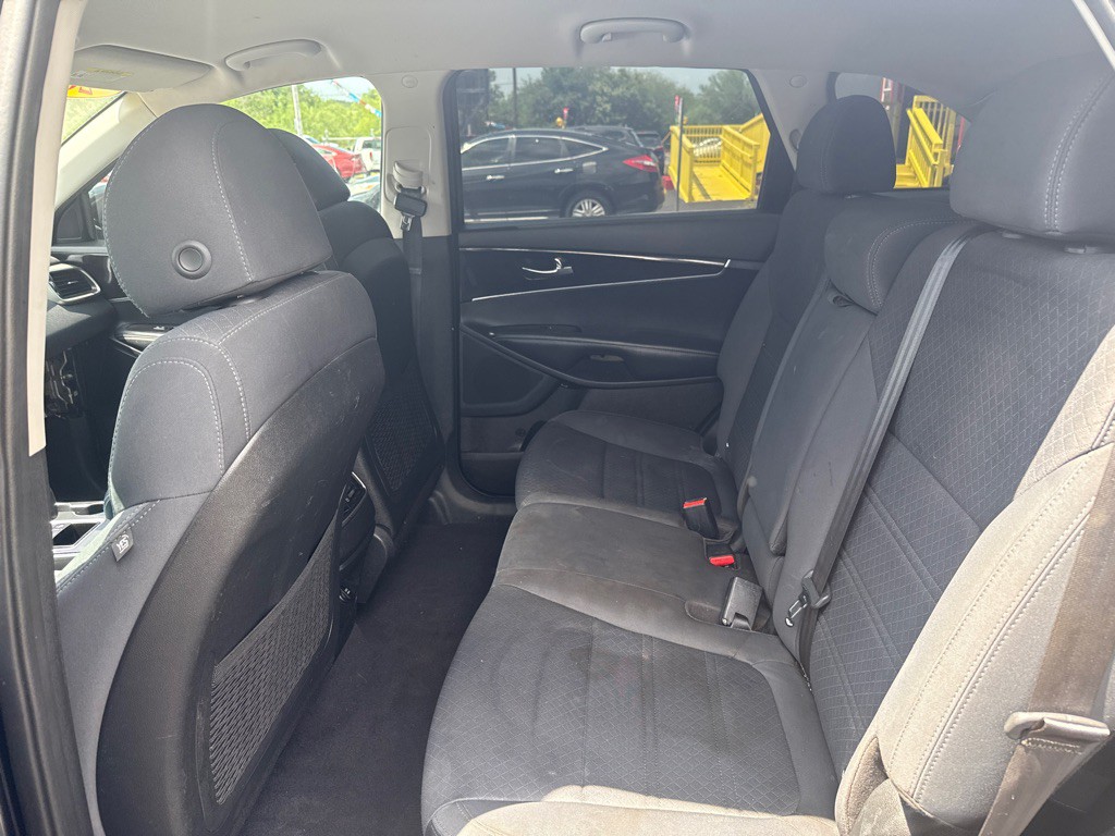 2018 Kia Sorento Image 11