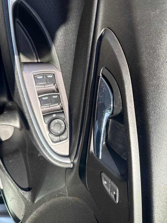 2021 Chevrolet Malibu Image 9
