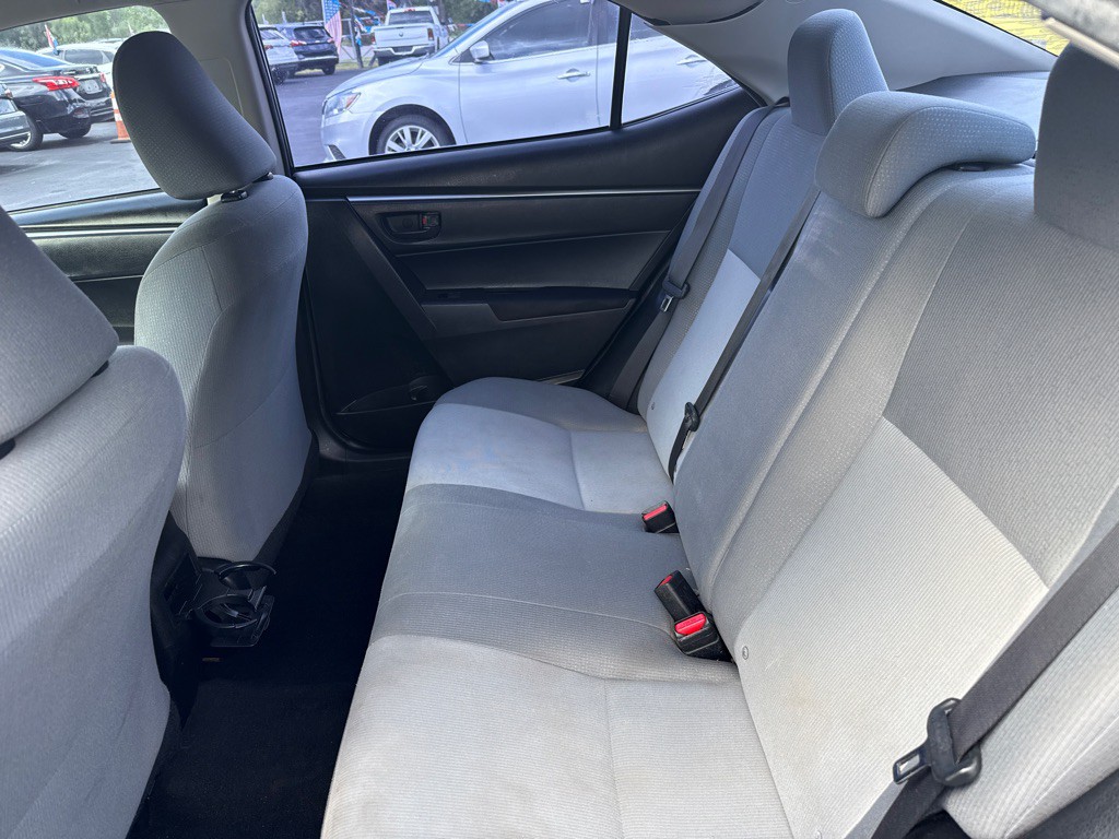 2015 Toyota Corolla Image 11