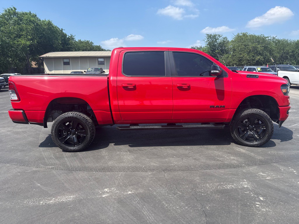 2022 RAM 1500 Image 2