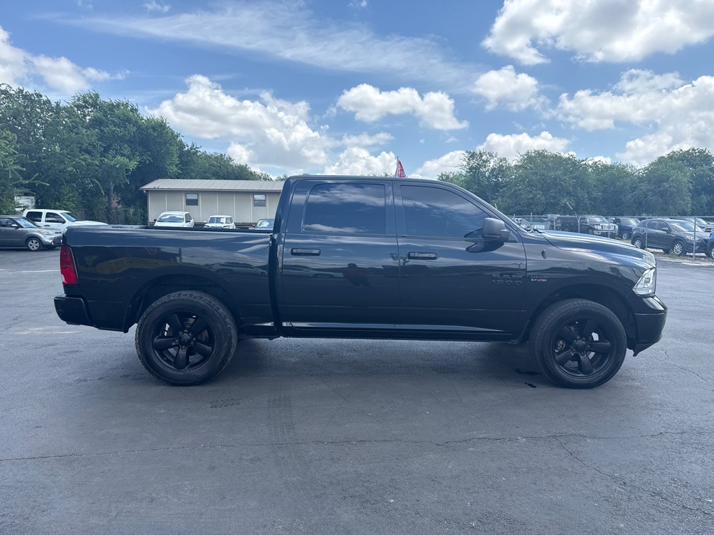 2018 RAM 1500 Image 2