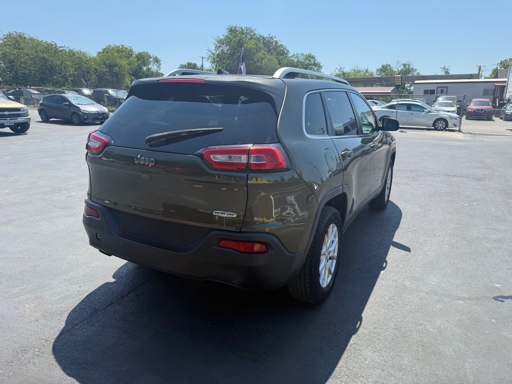 2016 Jeep Cherokee Image 3