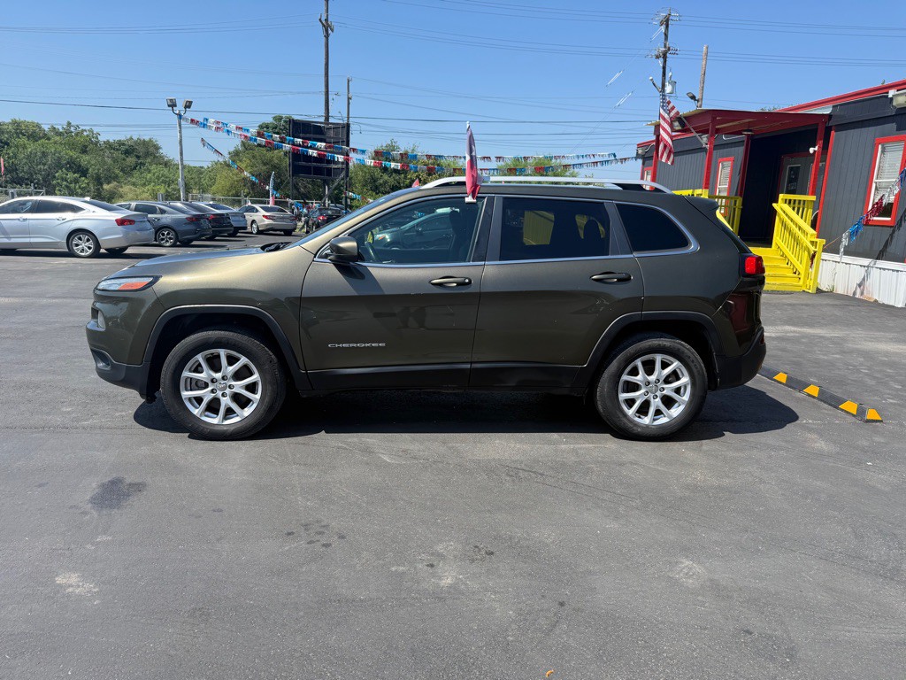 2016 Jeep Cherokee Image 6