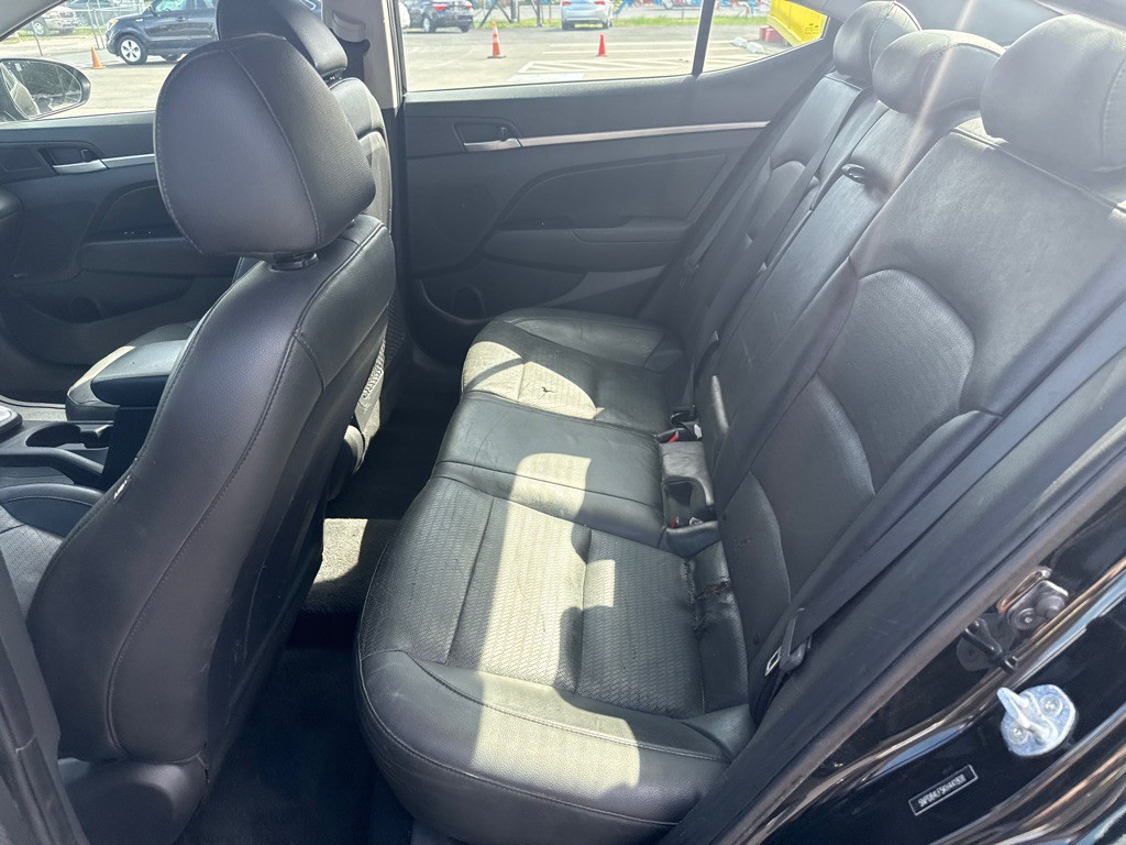 2019 Hyundai Elantra Image 11