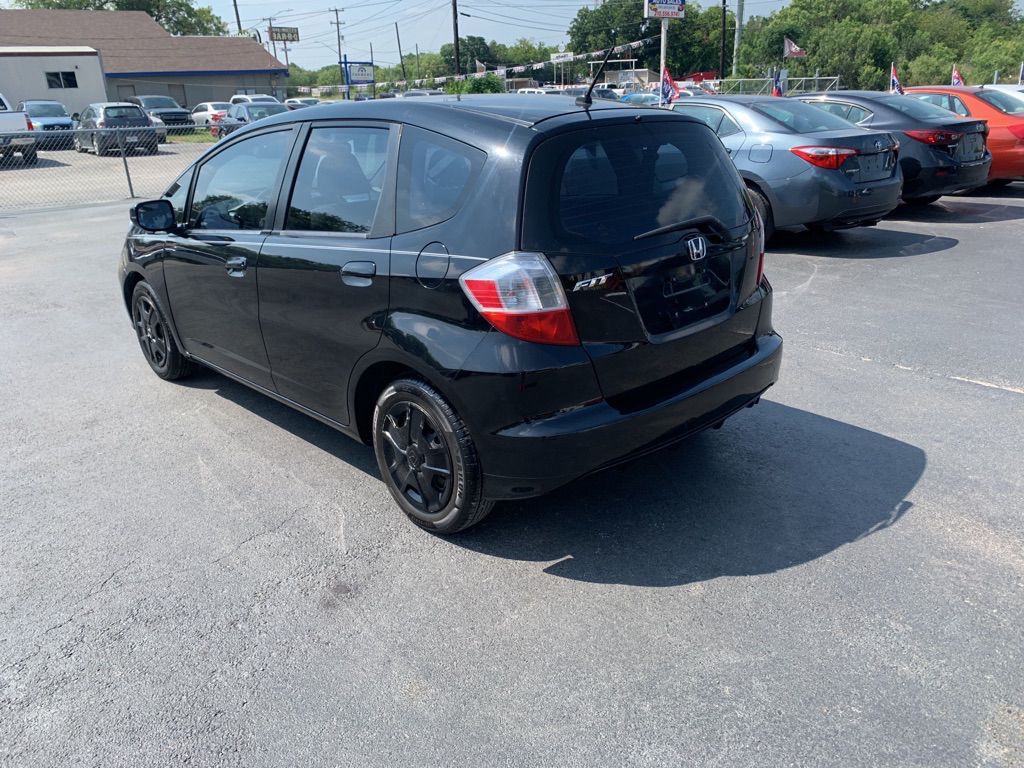 2013 Honda Fit Image 5