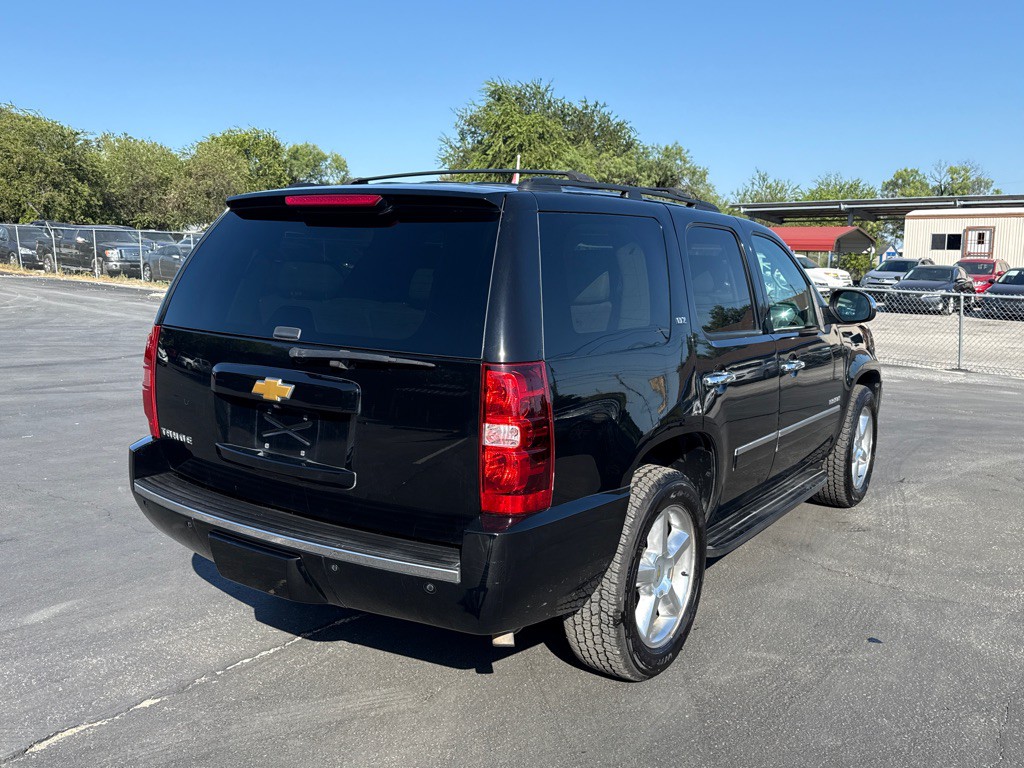 2013 Chevrolet Tahoe Image 3