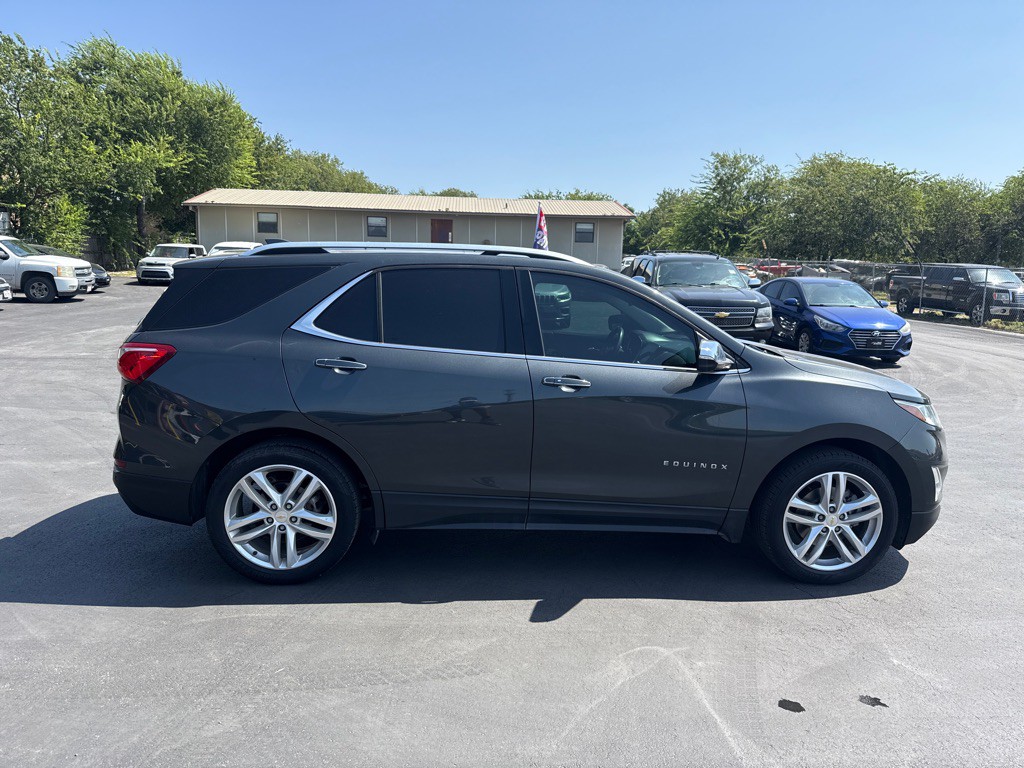 2020 Chevrolet Equinox Image 2