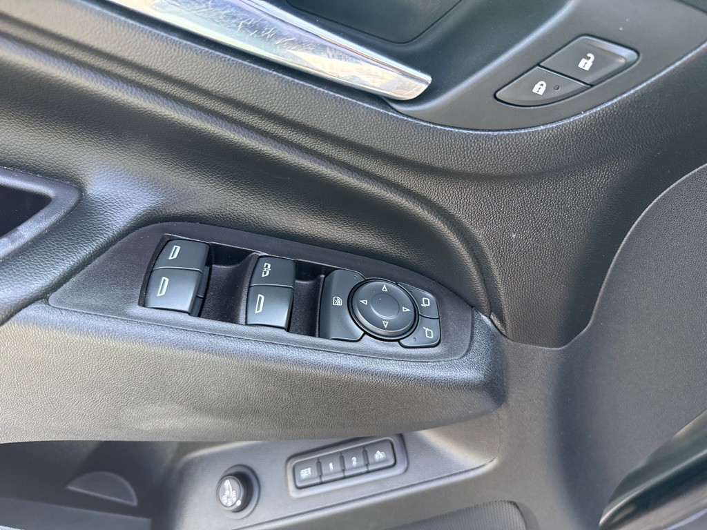 2020 Chevrolet Equinox Image 9
