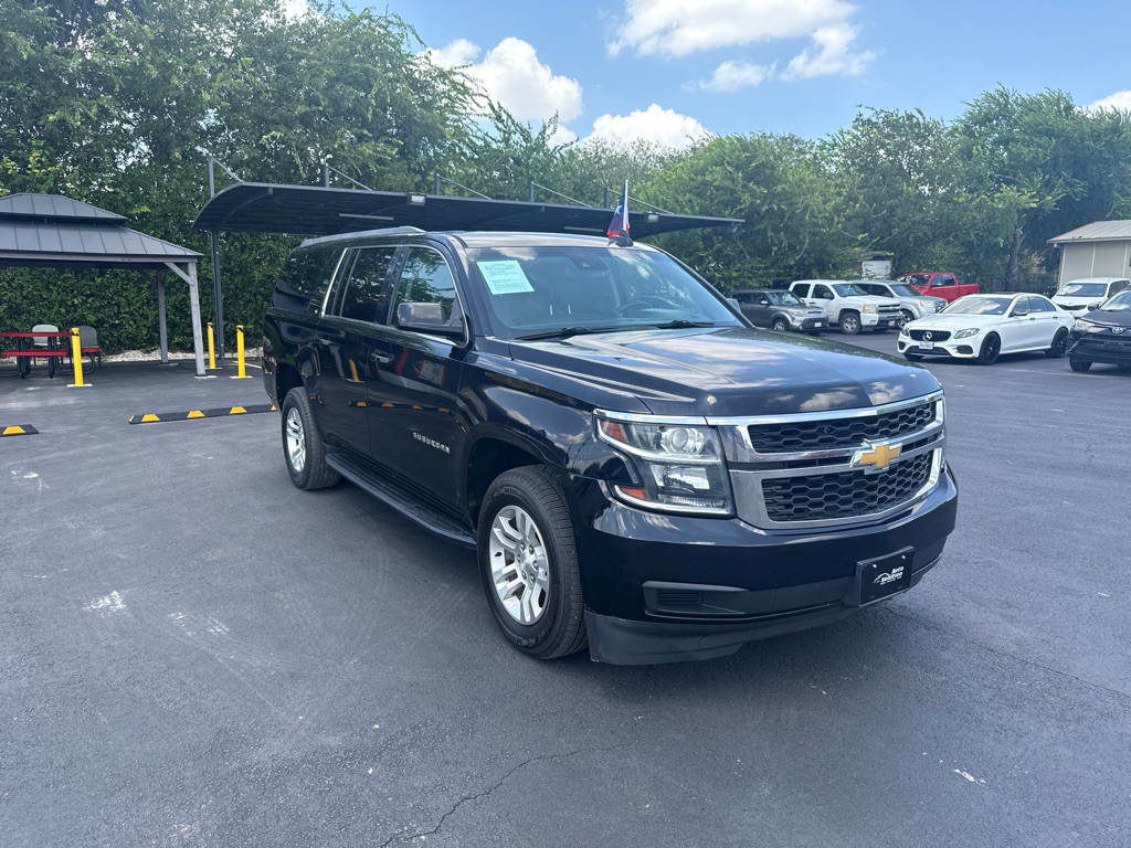 2018 Chevrolet Suburban Image 1
