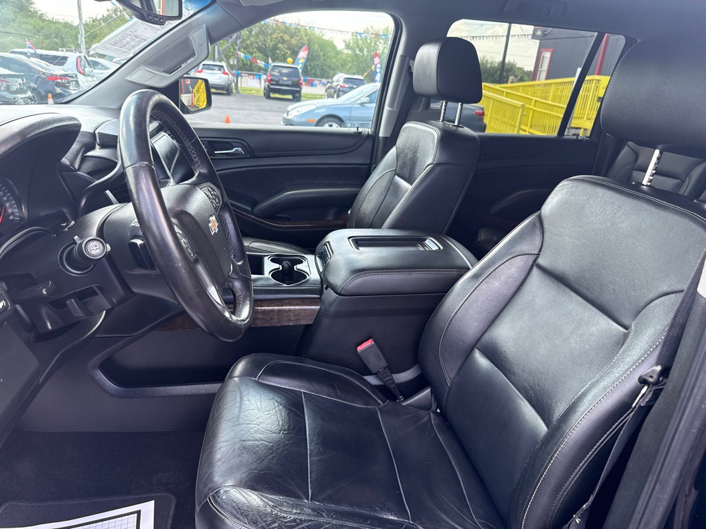 2018 Chevrolet Suburban Image 10