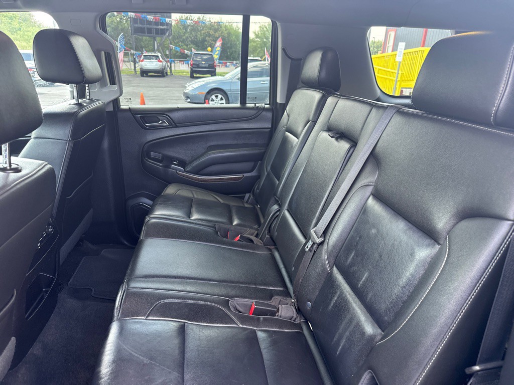 2018 Chevrolet Suburban Image 11