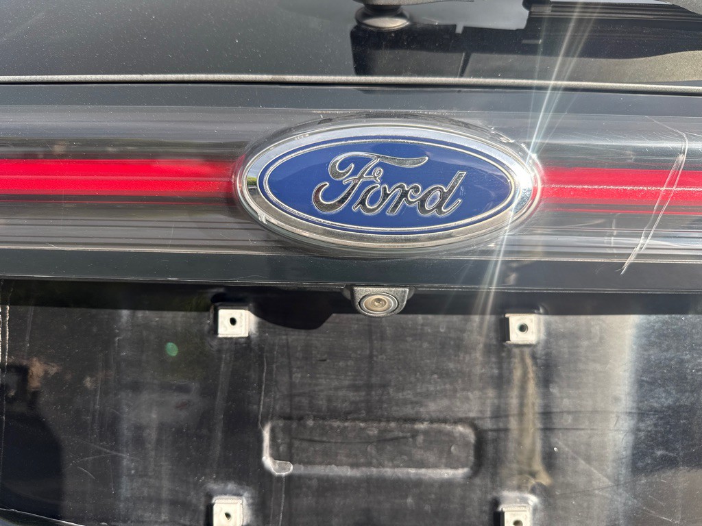 2017 Ford Edge Image 14