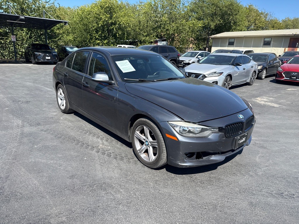 2014 BMW 3 Series Image 1
