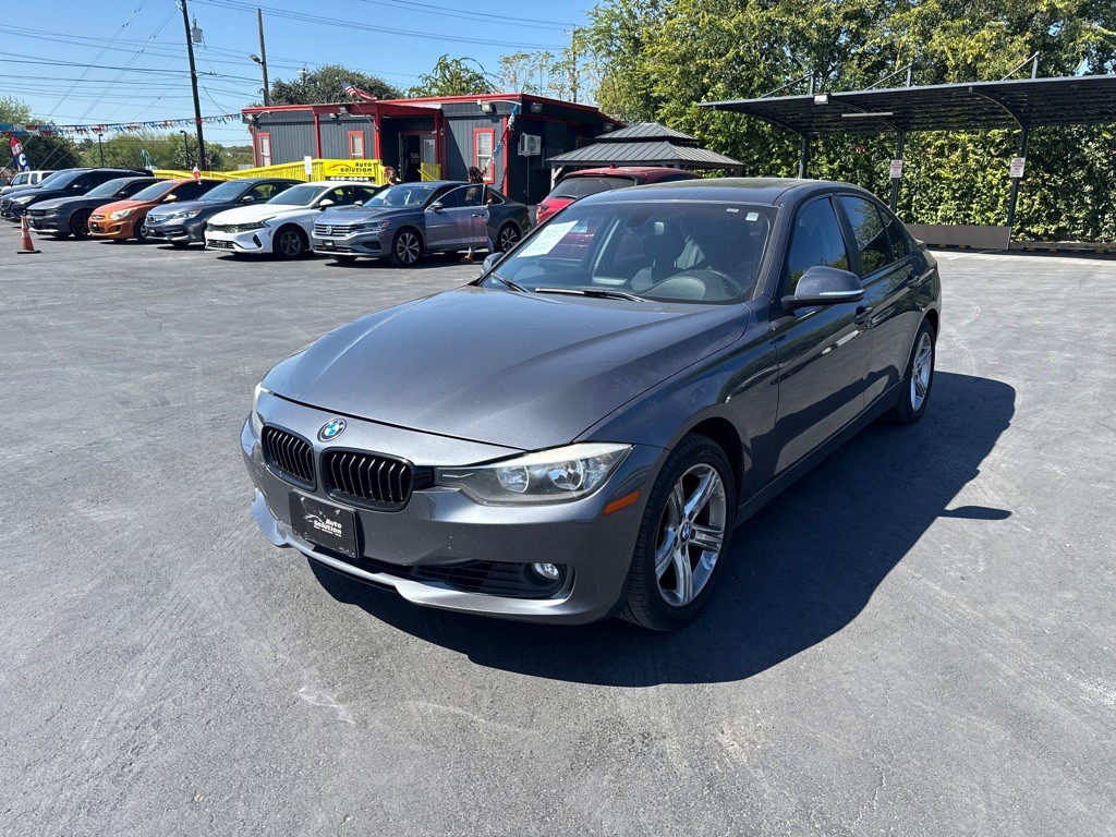 2014 BMW 3 Series Image 7