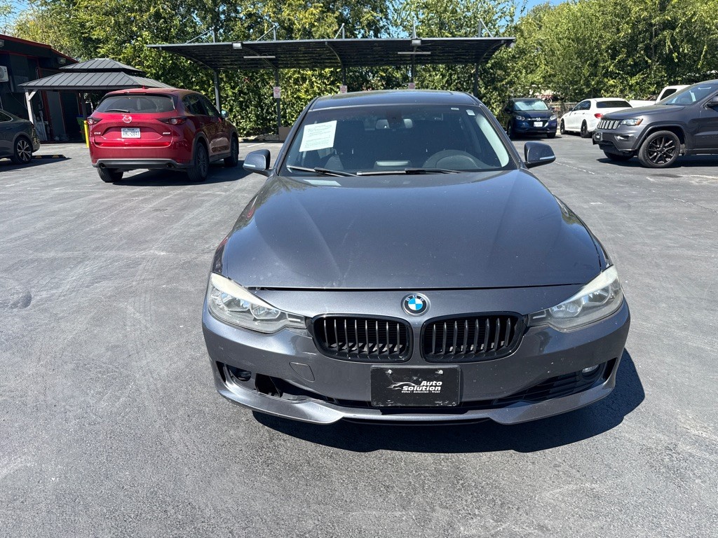 2014 BMW 3 Series Image 8