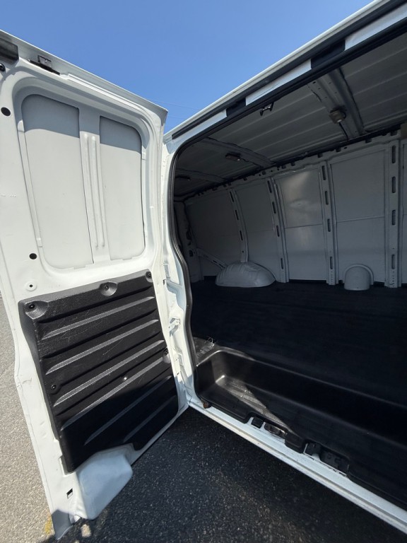 2020 Chevrolet Express Image 14