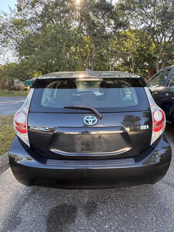 2012 Toyota Prius Image 8
