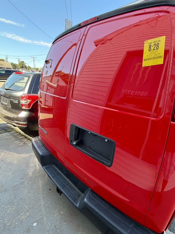 2020 Chevrolet Express Image 7