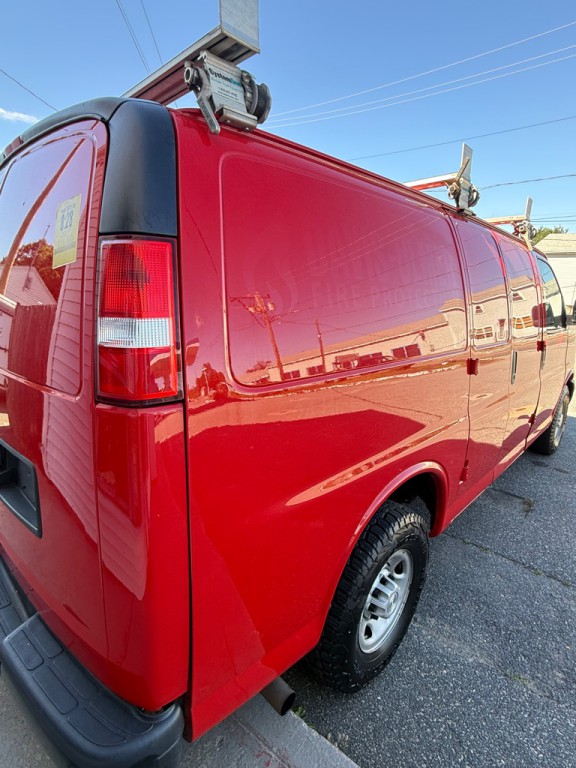 2020 Chevrolet Express Image 8