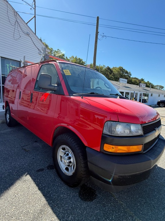 2020 Chevrolet Express Image 10