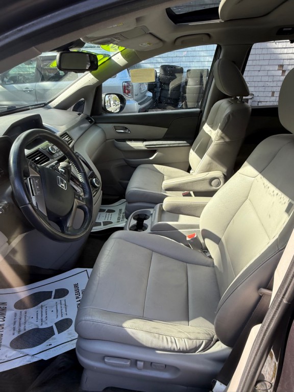 2016 Honda Odyssey Image 4