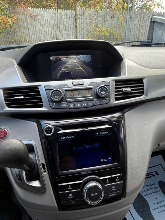 2016 Honda Odyssey Image 16