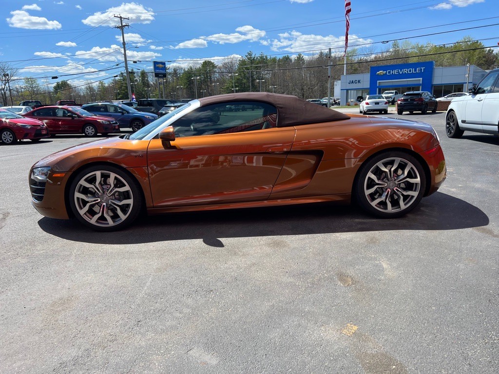 2011 Audi R8 Image 7
