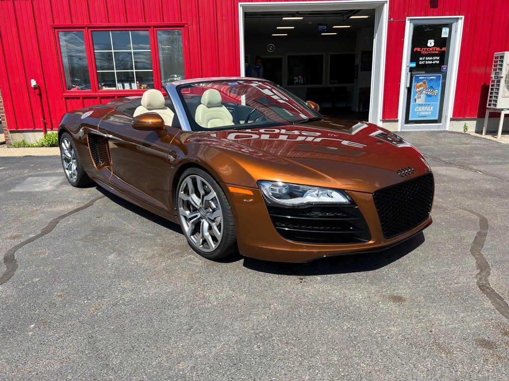 2011 Audi R8 Image 9