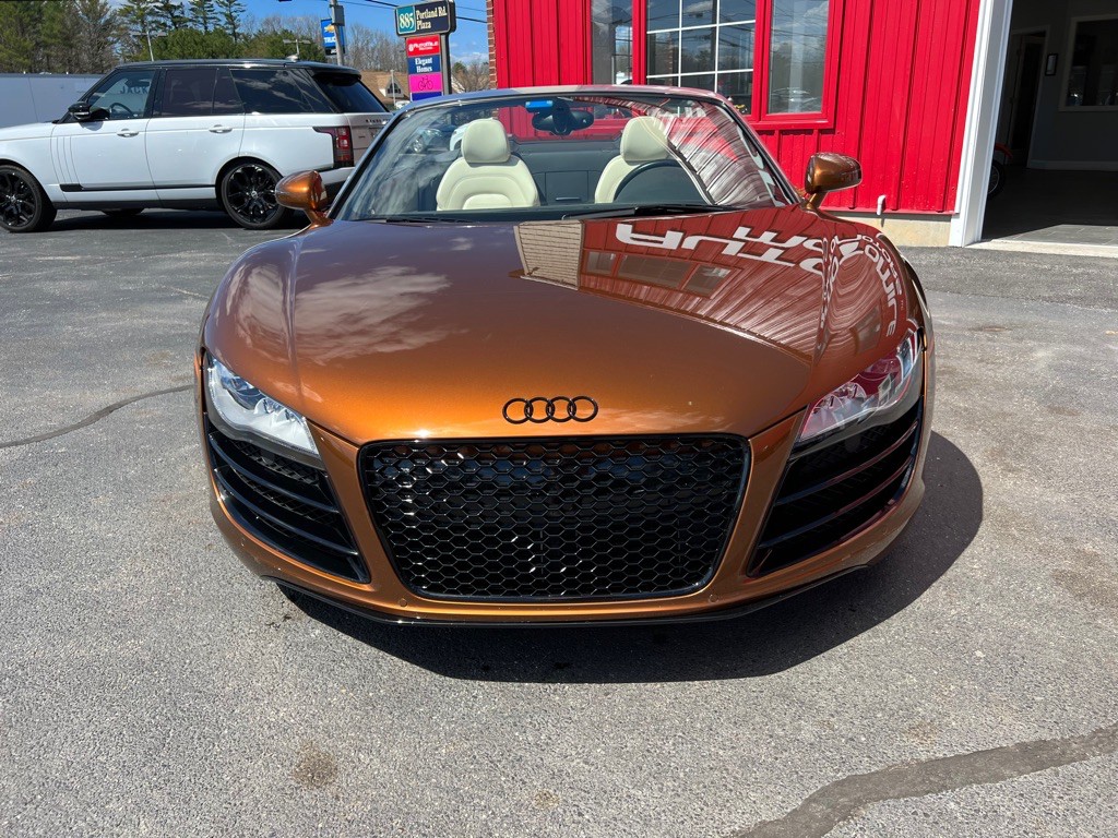 2011 Audi R8 Image 10
