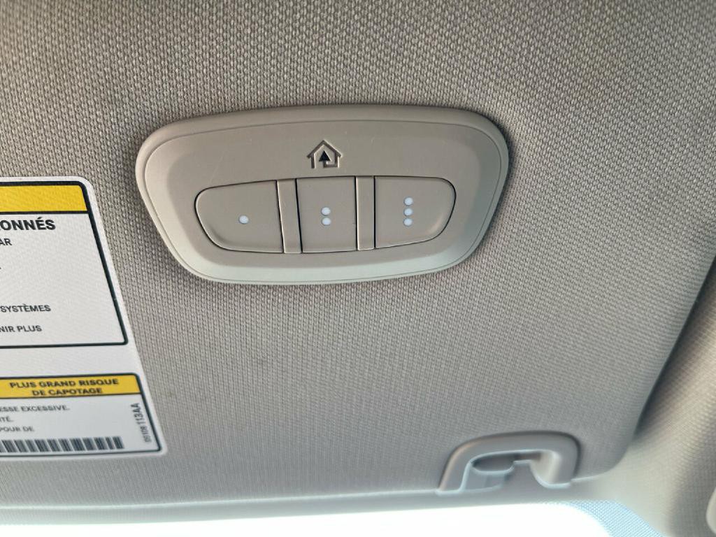 2015 Jeep Cherokee Image 18