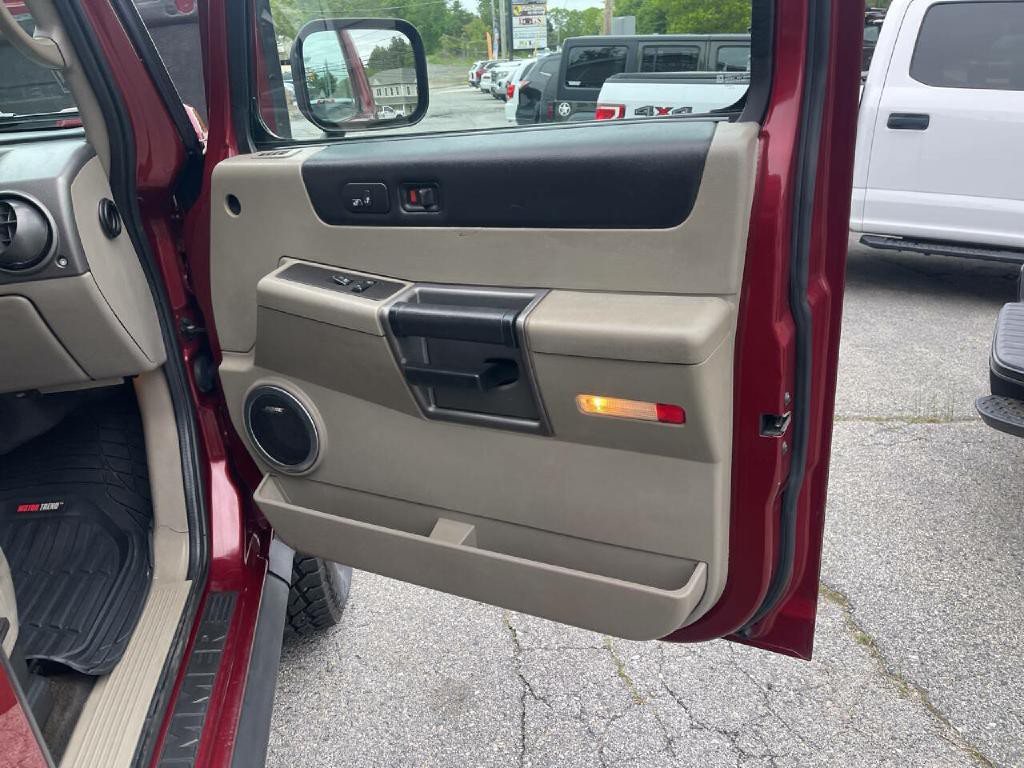 2003 HUMMER H2 Image 18