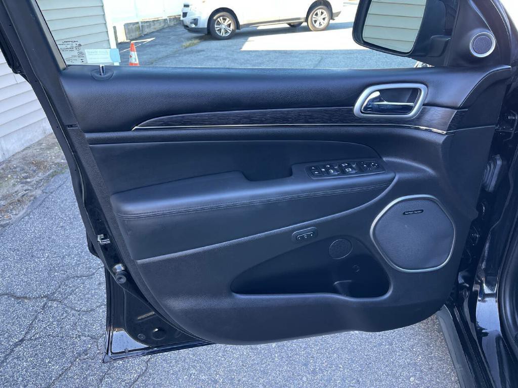 2018 Jeep Grand Cherokee Image 9