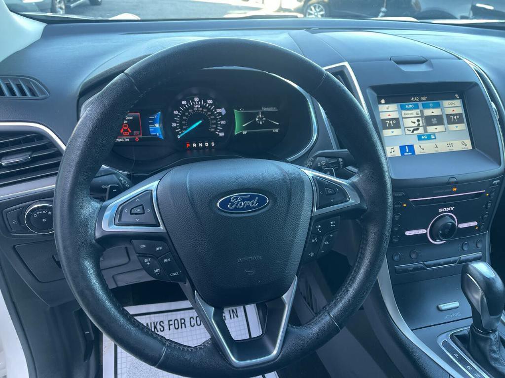 2016 Ford Edge Image 12