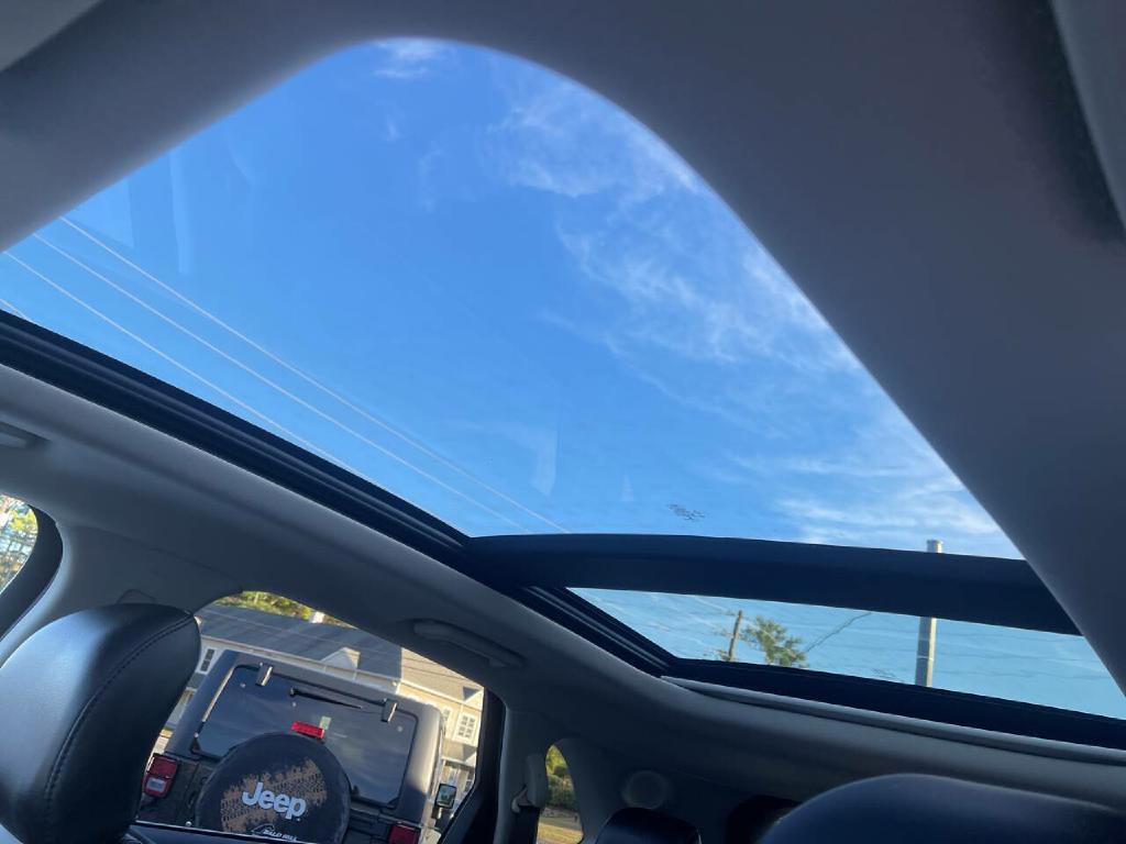 2016 Ford Edge Image 14