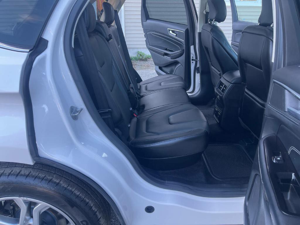 2016 Ford Edge Image 24