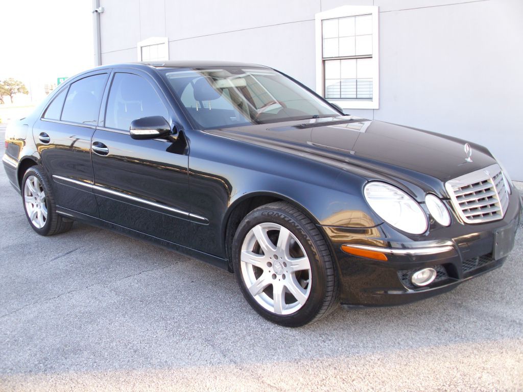 2008 Mercedes-Benz E-Class Image 4