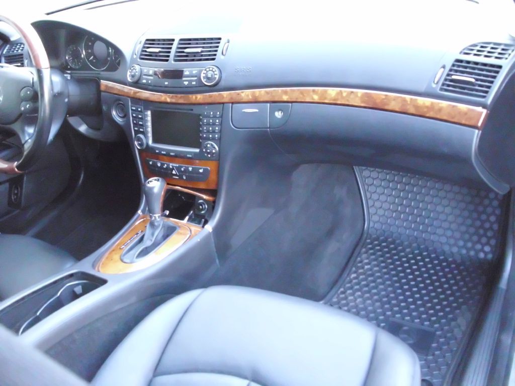 2008 Mercedes-Benz E-Class Image 11